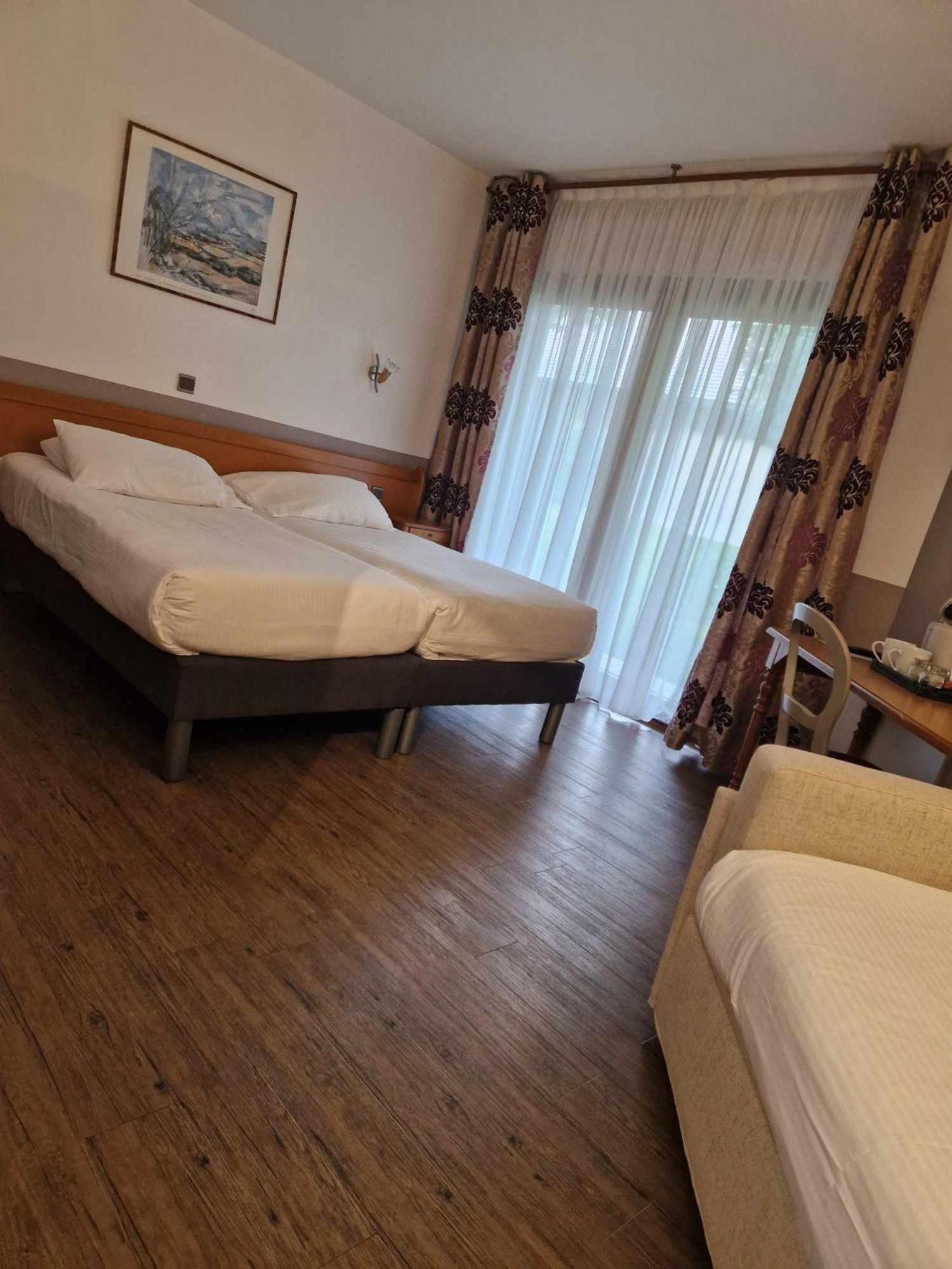 Sure Hotel By Best Western Saint-Quentin Ouest Holnon Екстер'єр фото