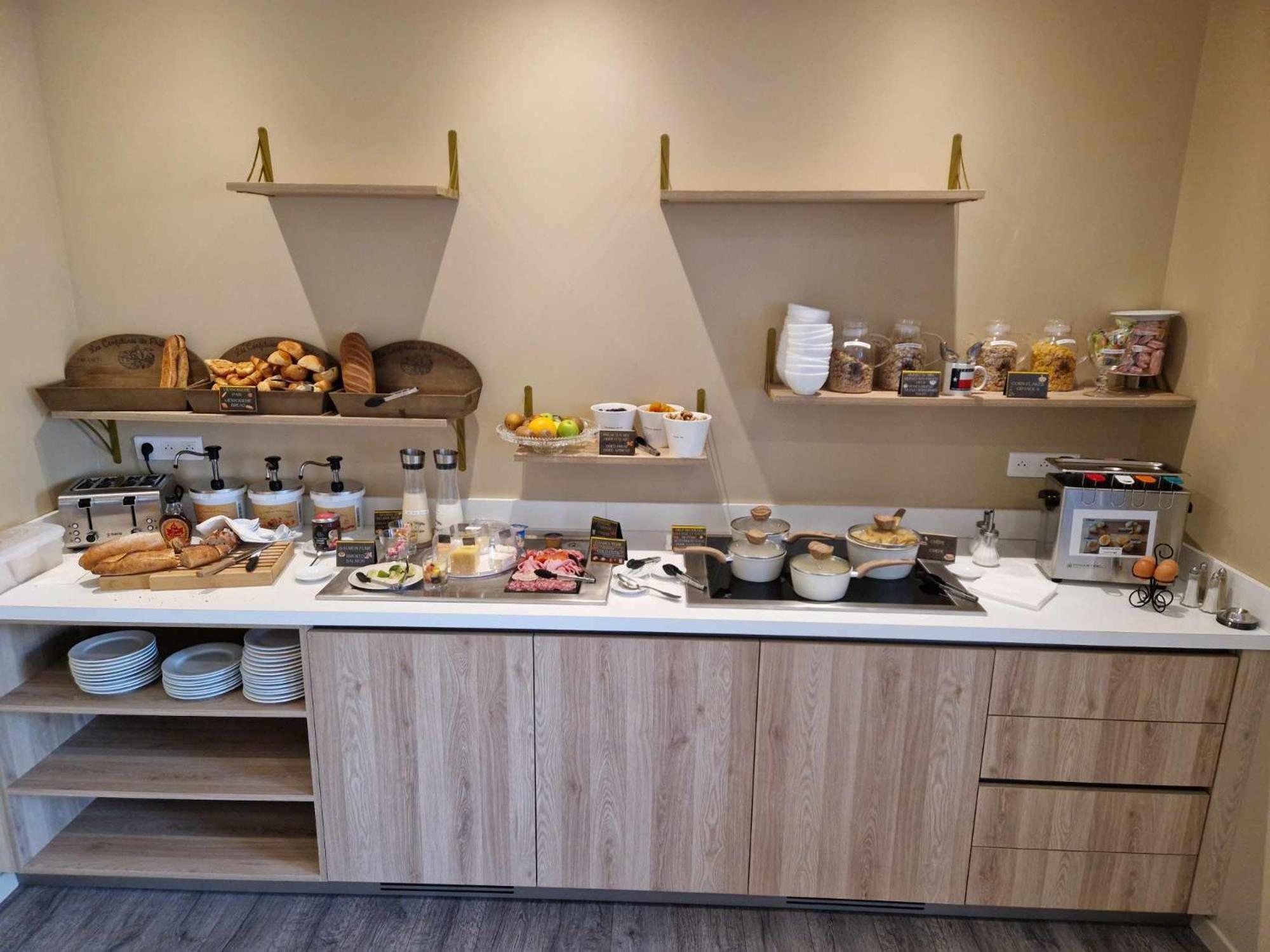 Sure Hotel By Best Western Saint-Quentin Ouest Holnon Екстер'єр фото