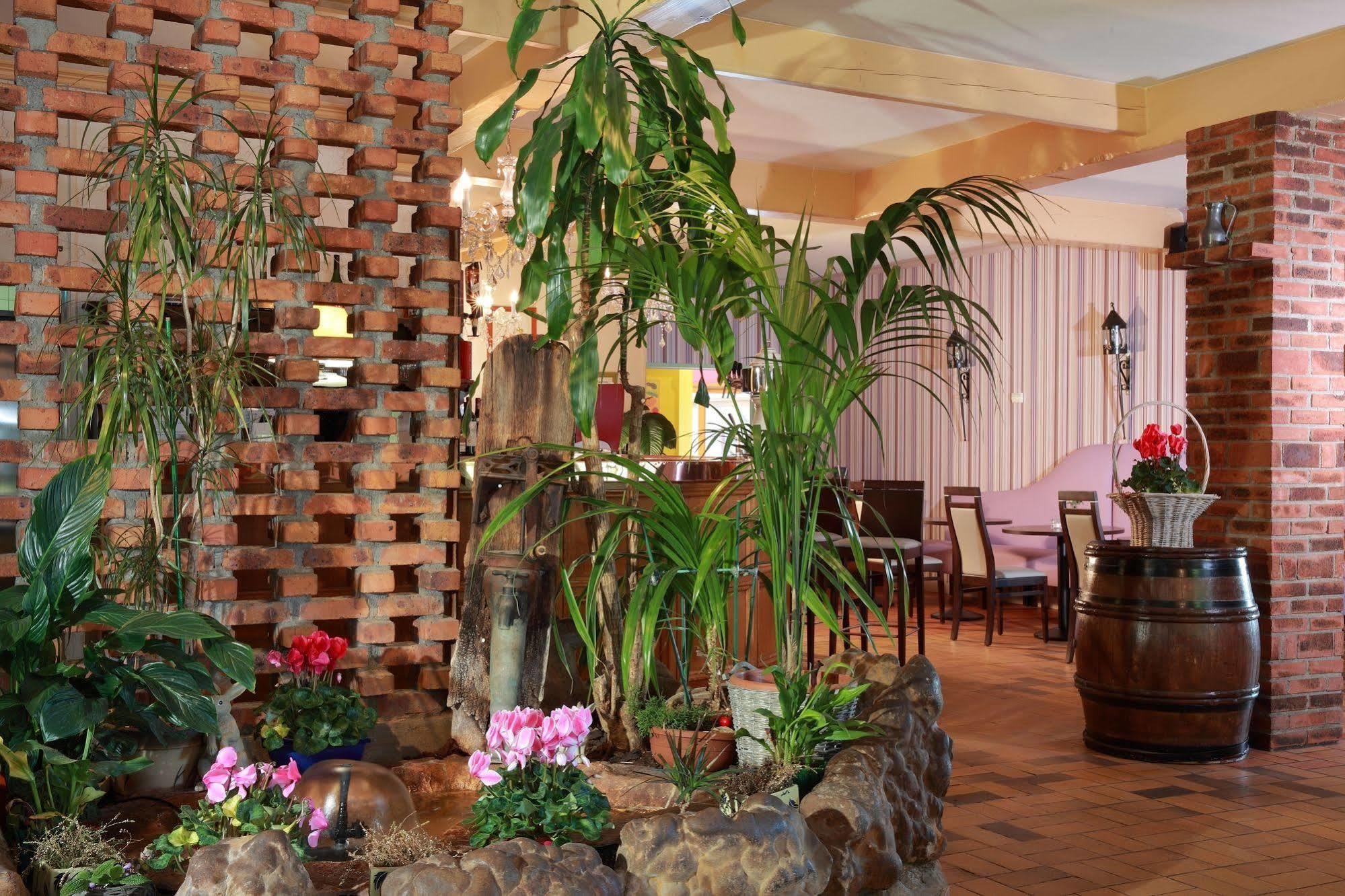Sure Hotel By Best Western Saint-Quentin Ouest Holnon Екстер'єр фото